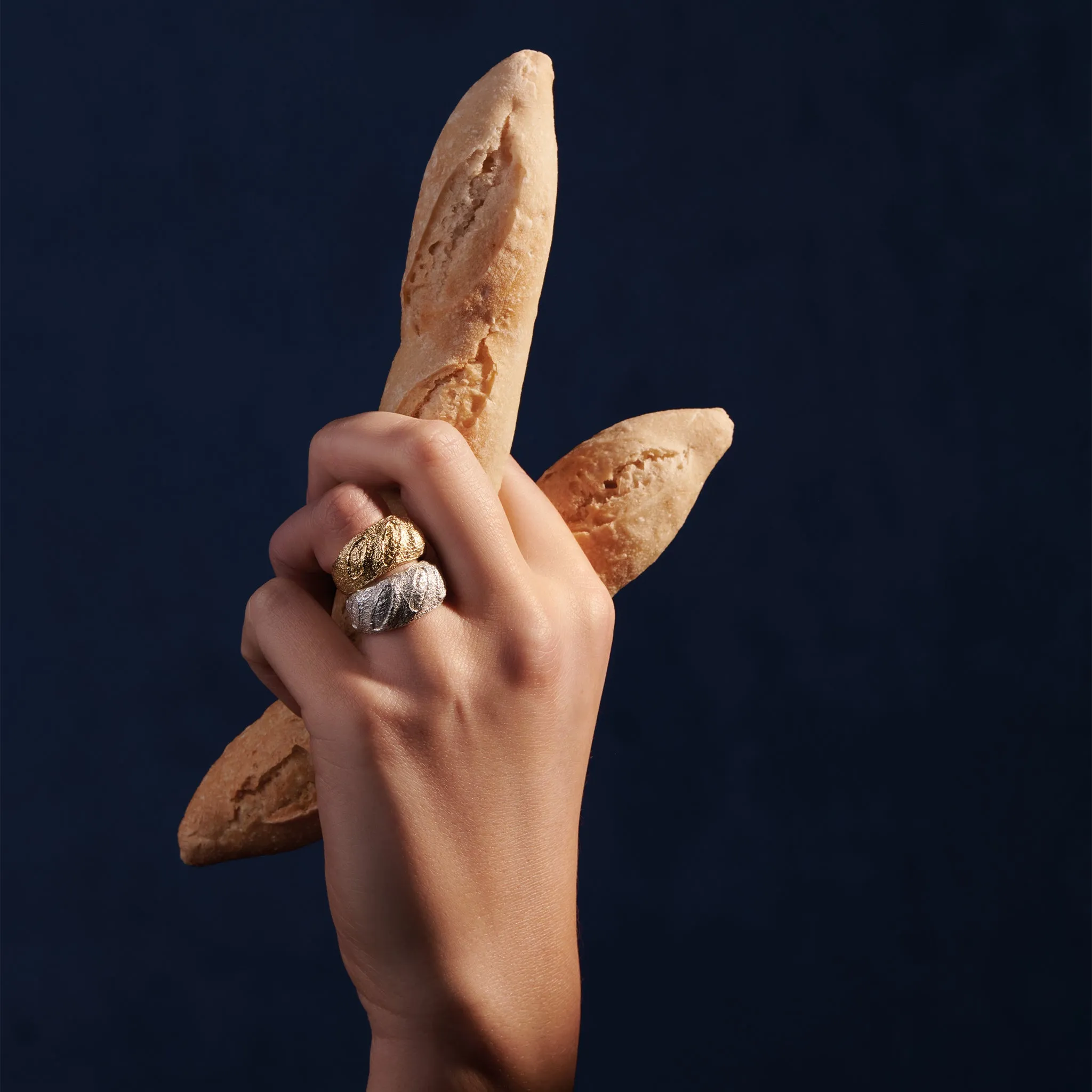 Baguette de Pain Ring Yellow Gold