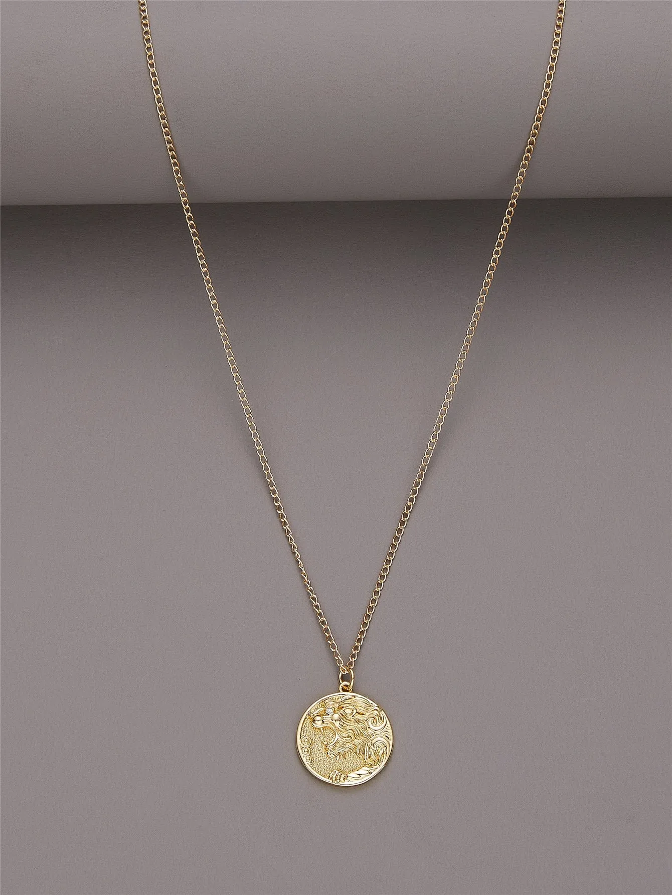 Disc Lion Pattern Round Pendant Necklace Alloy for Men Jewelry for Men Jewelry