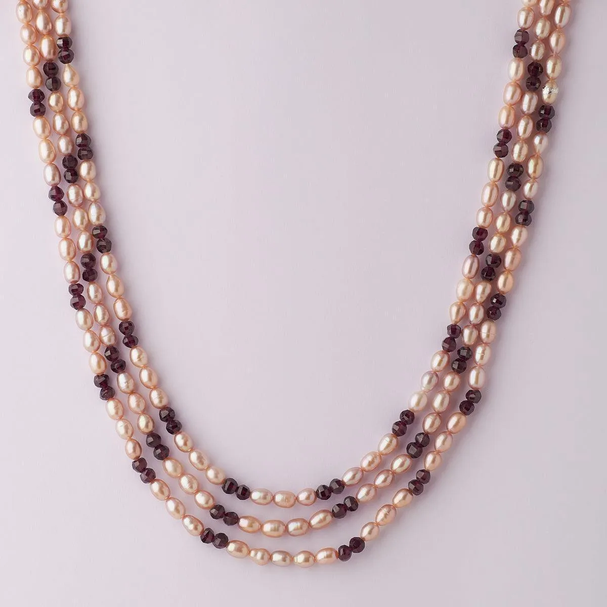 Fashionable Crystal & Real Pearl Necklace