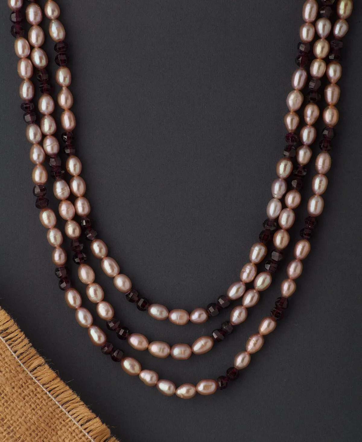 Fashionable Crystal & Real Pearl Necklace