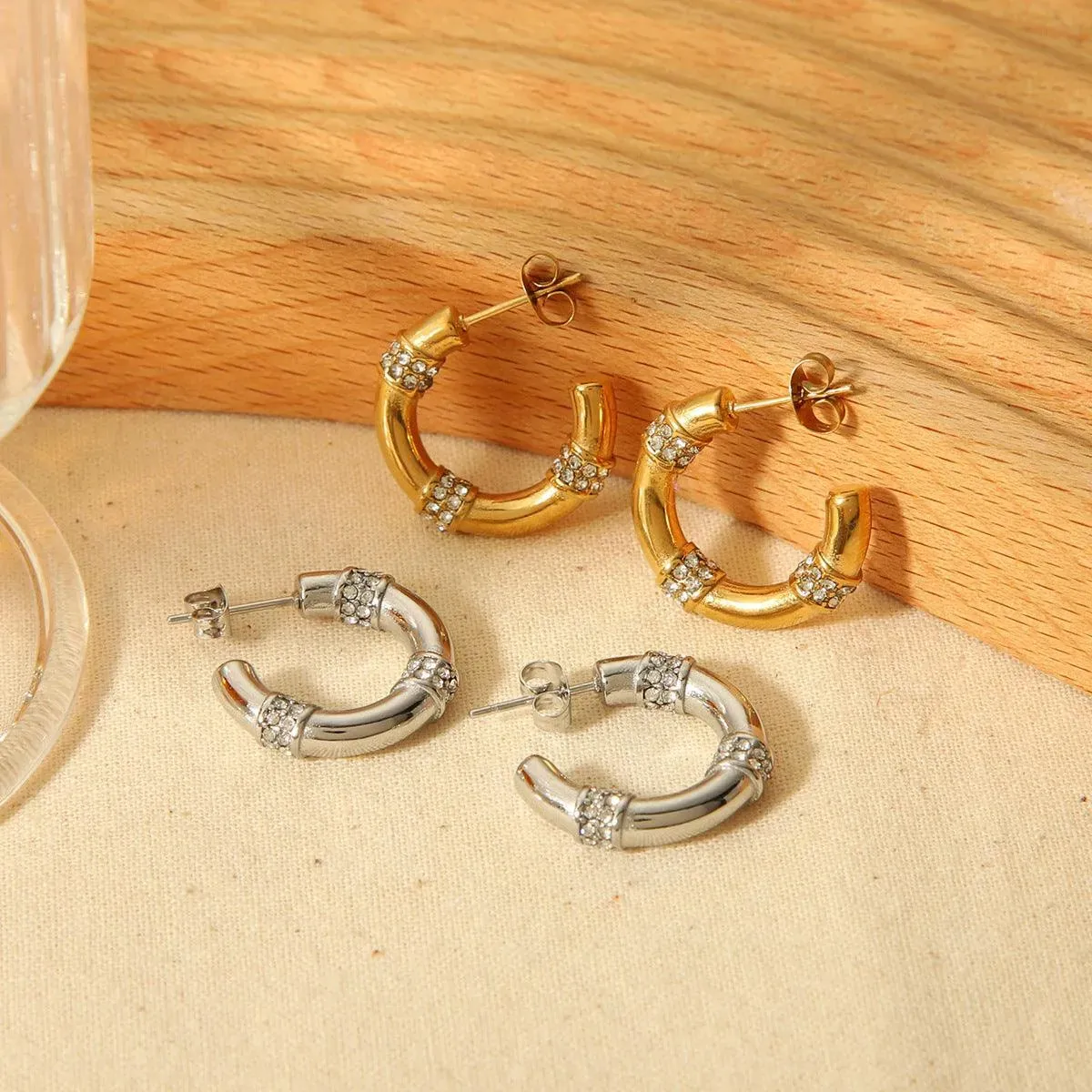 Gold-Plated Rhinestone Hoop Earrings – Trendy Geometric Design for Women