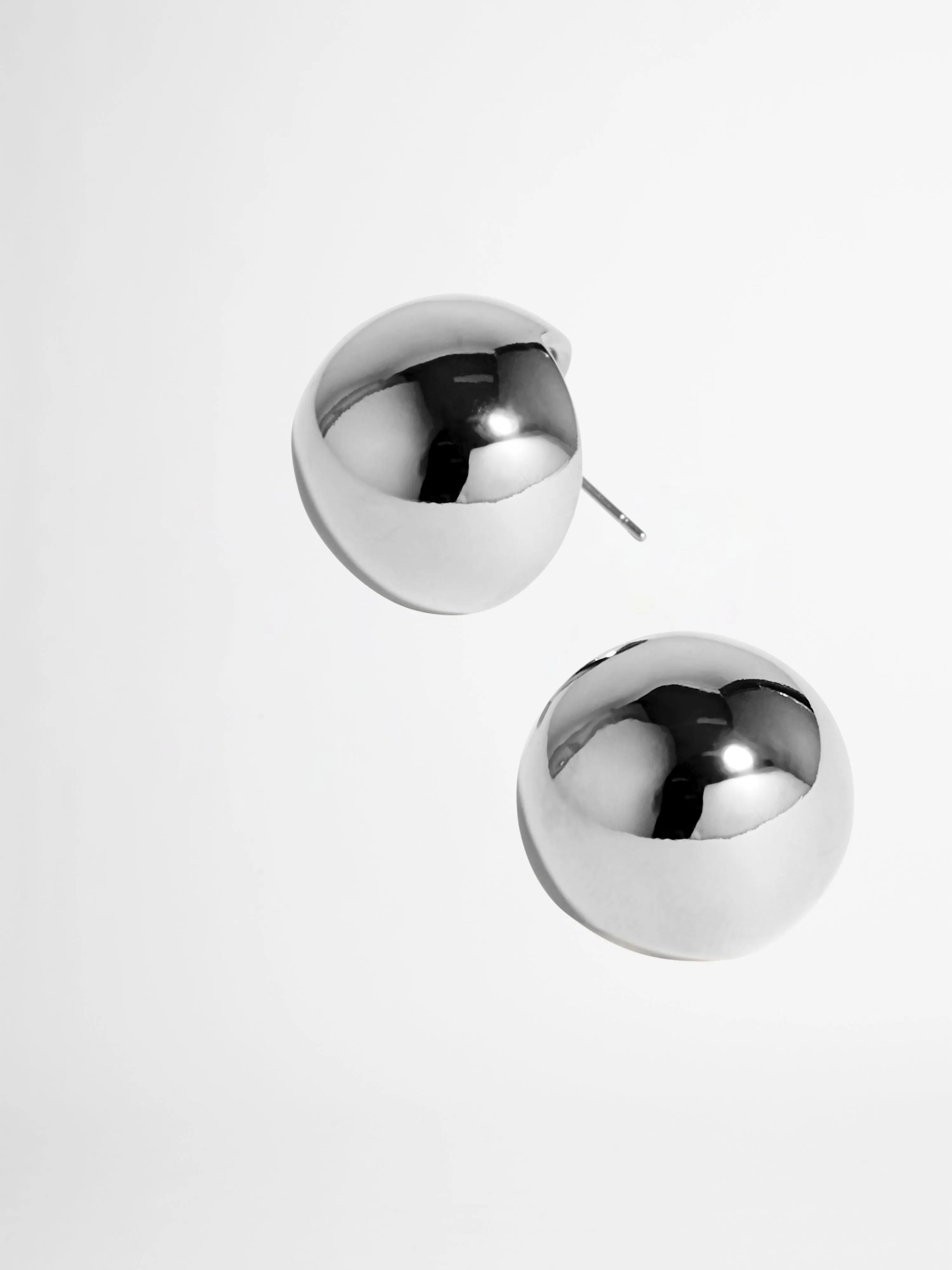 SPHERE STUD EARRINGS